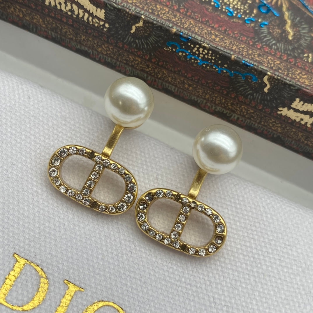 1YD199EDE Stylish Earrings