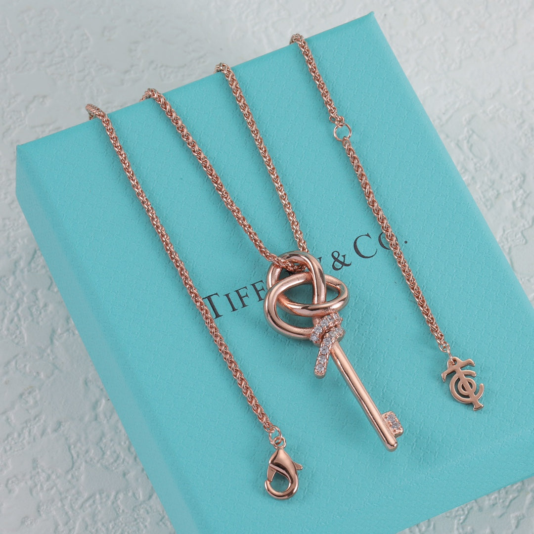 14T633KDE Stylish Necklaces