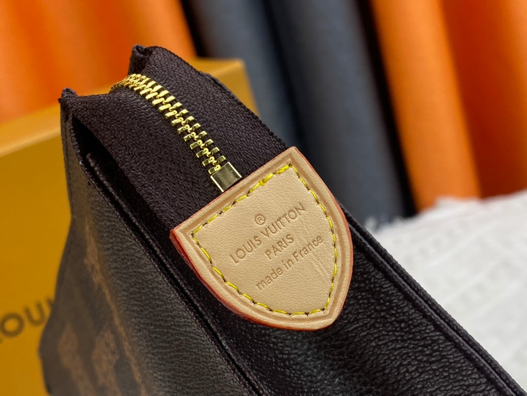1XE390BDE Stylish leather bag