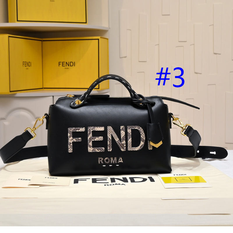 1WF110BDE Stylish leather bag