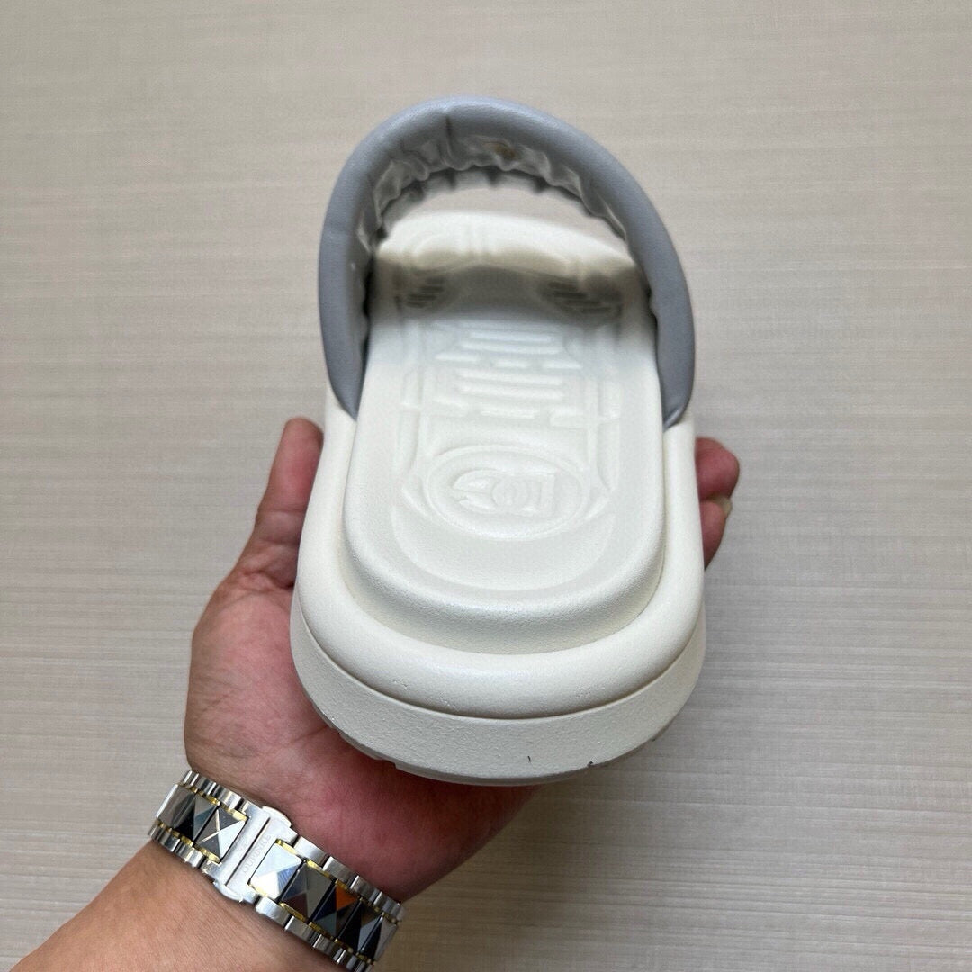 535ZA269ZDE Stylish Slippers