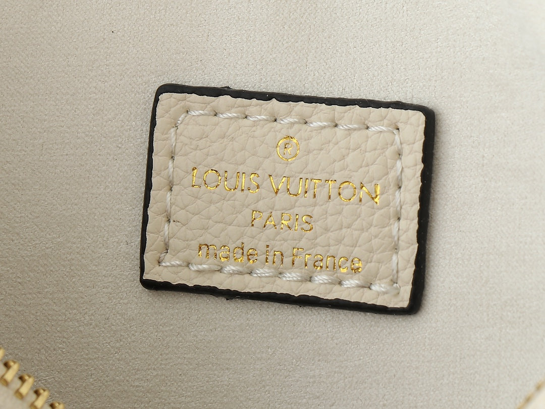 1WE115BDE Stylish leather bag