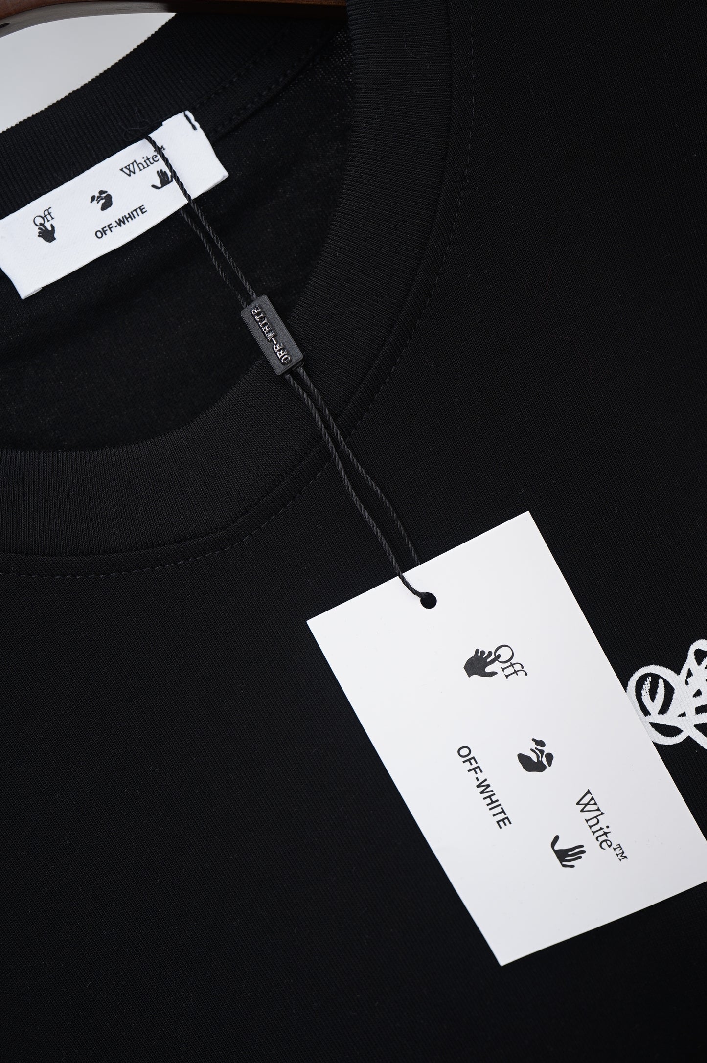 145RA211UDE Stylish T-shirt