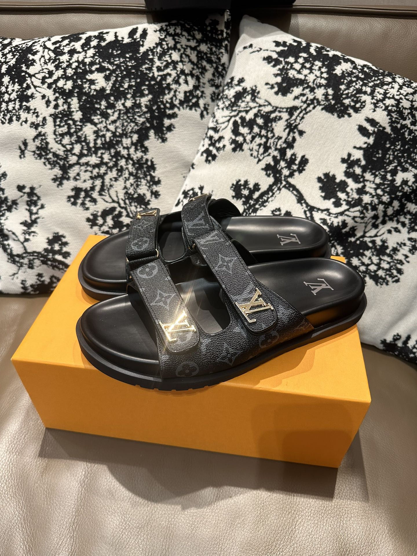 285ZE29ZDE Stylish leather Shoes