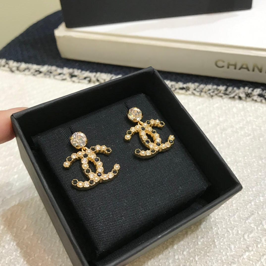 1YC403EDE Stylish Earrings