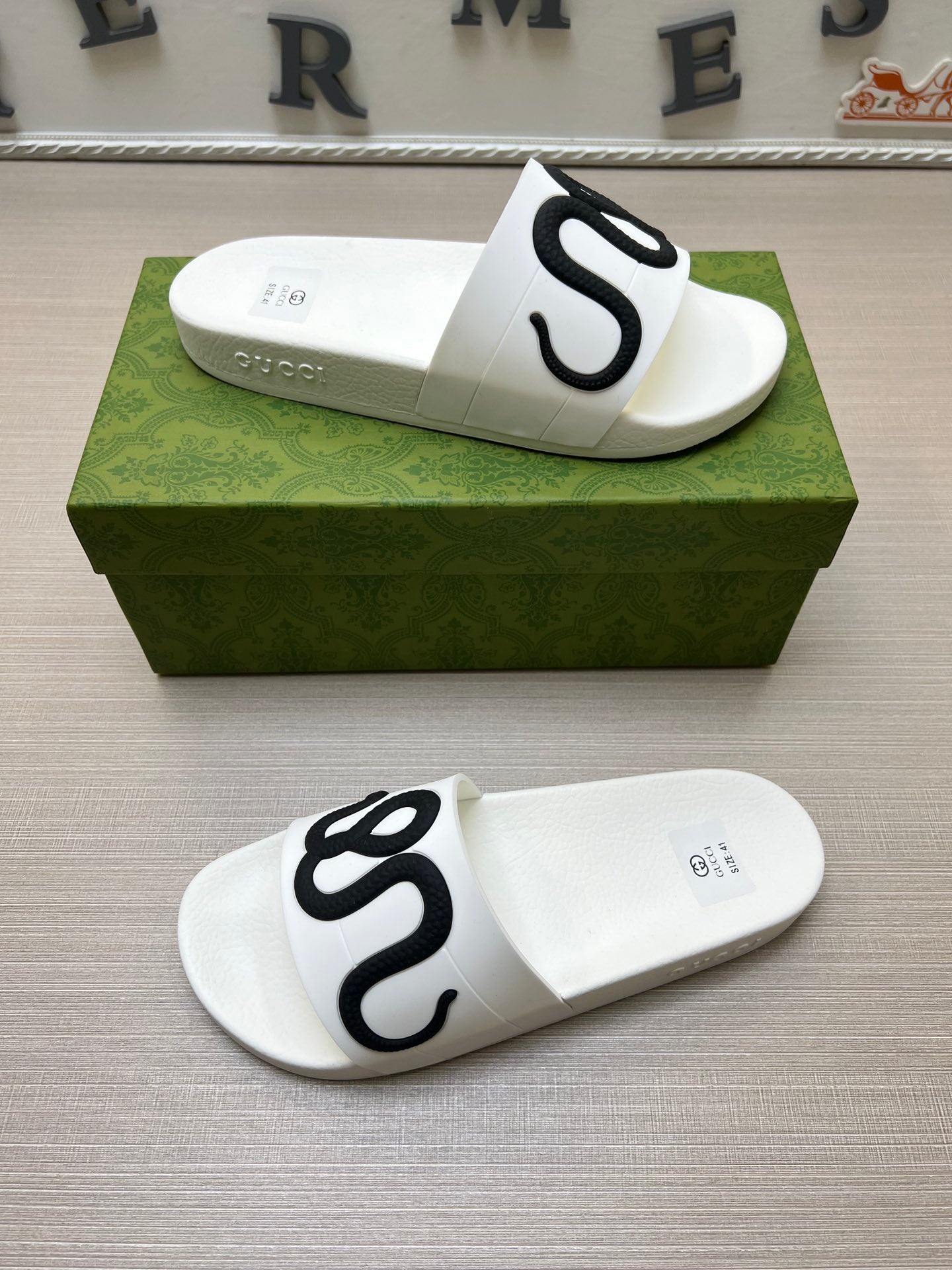 5LB217ZDE Stylish Slippers