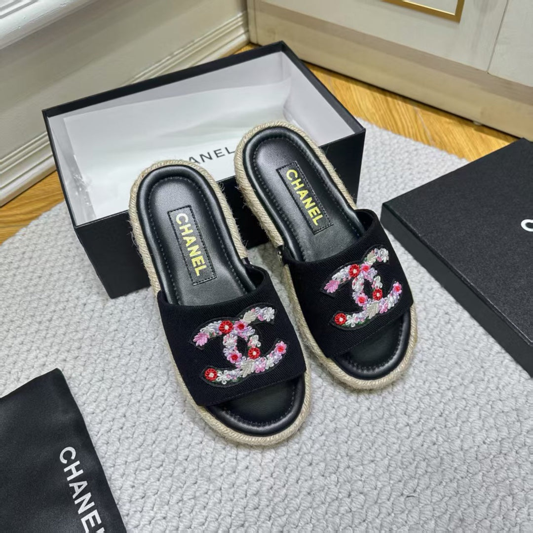 255QC43ZDE Stylish leather shoes