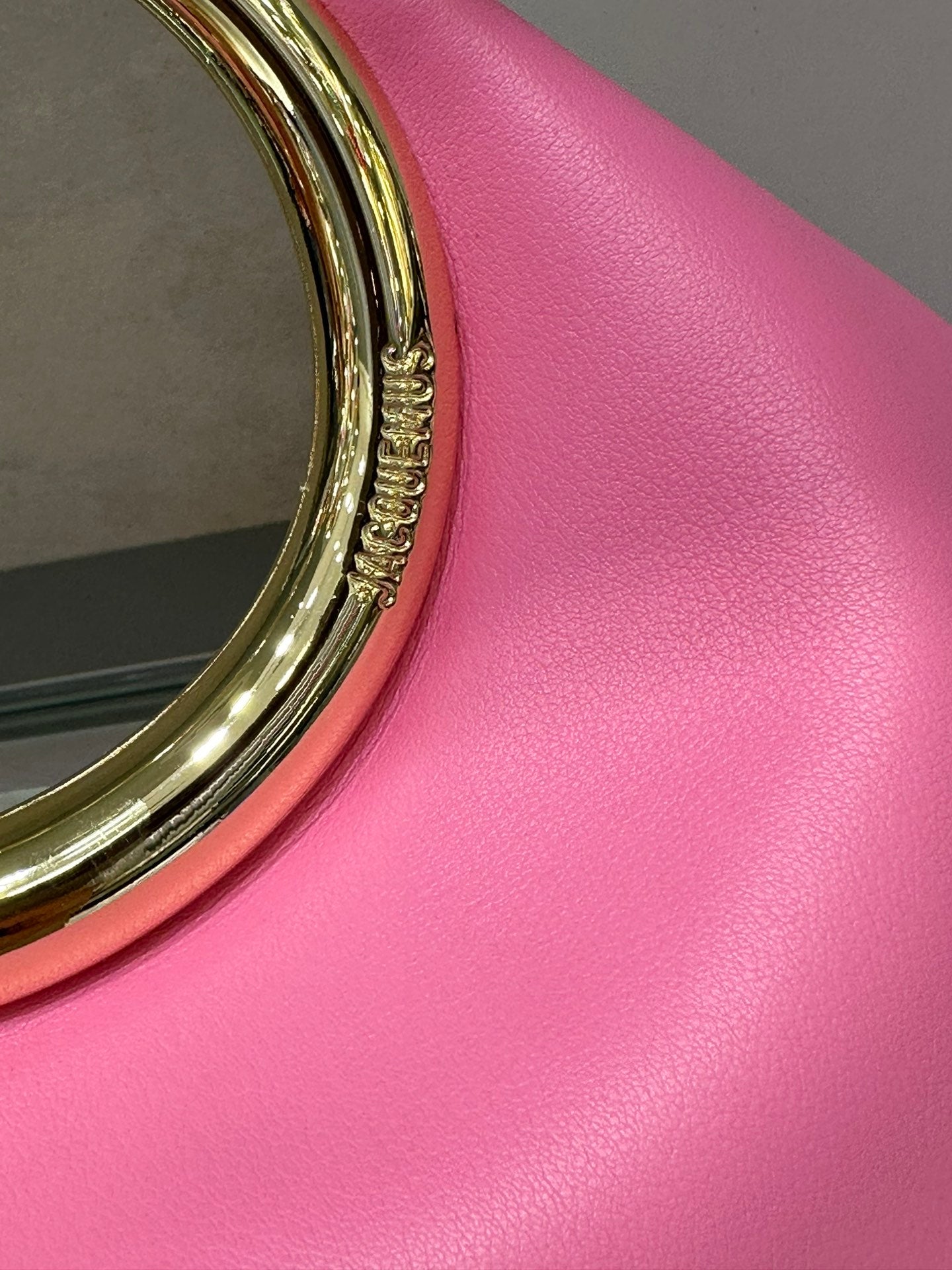 155NA12BDE Stylish leather bag