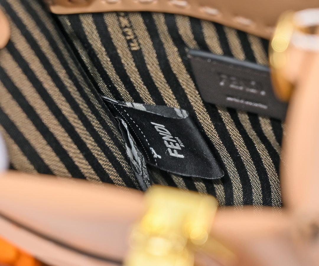 2XF288BDE Stylish leather bag 