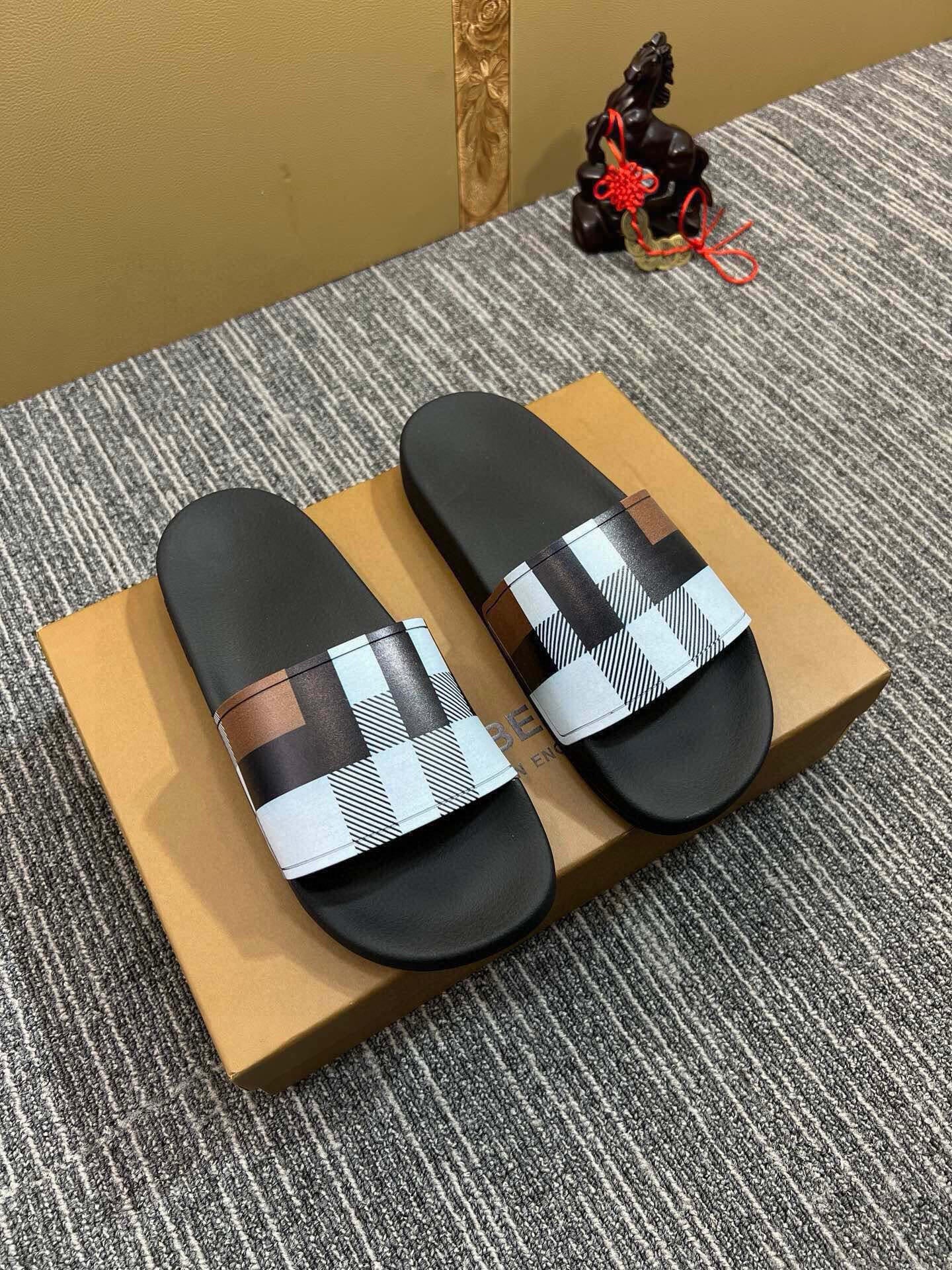 535ZR258ZDE Stylish Slippers