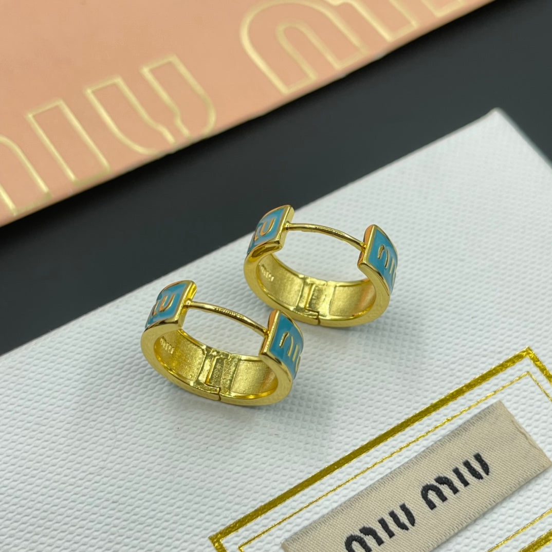 14A520EDE Stylish Earrings