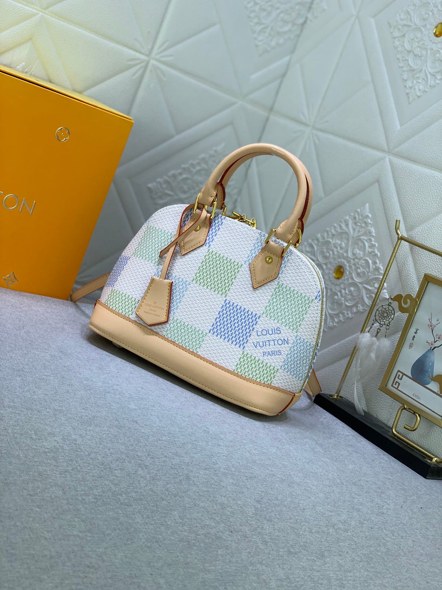 2XE335BDE Stylish leather bag 