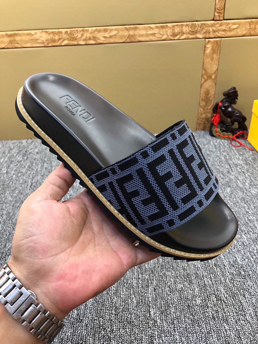 5XF102ZDE Stylish Slippers
