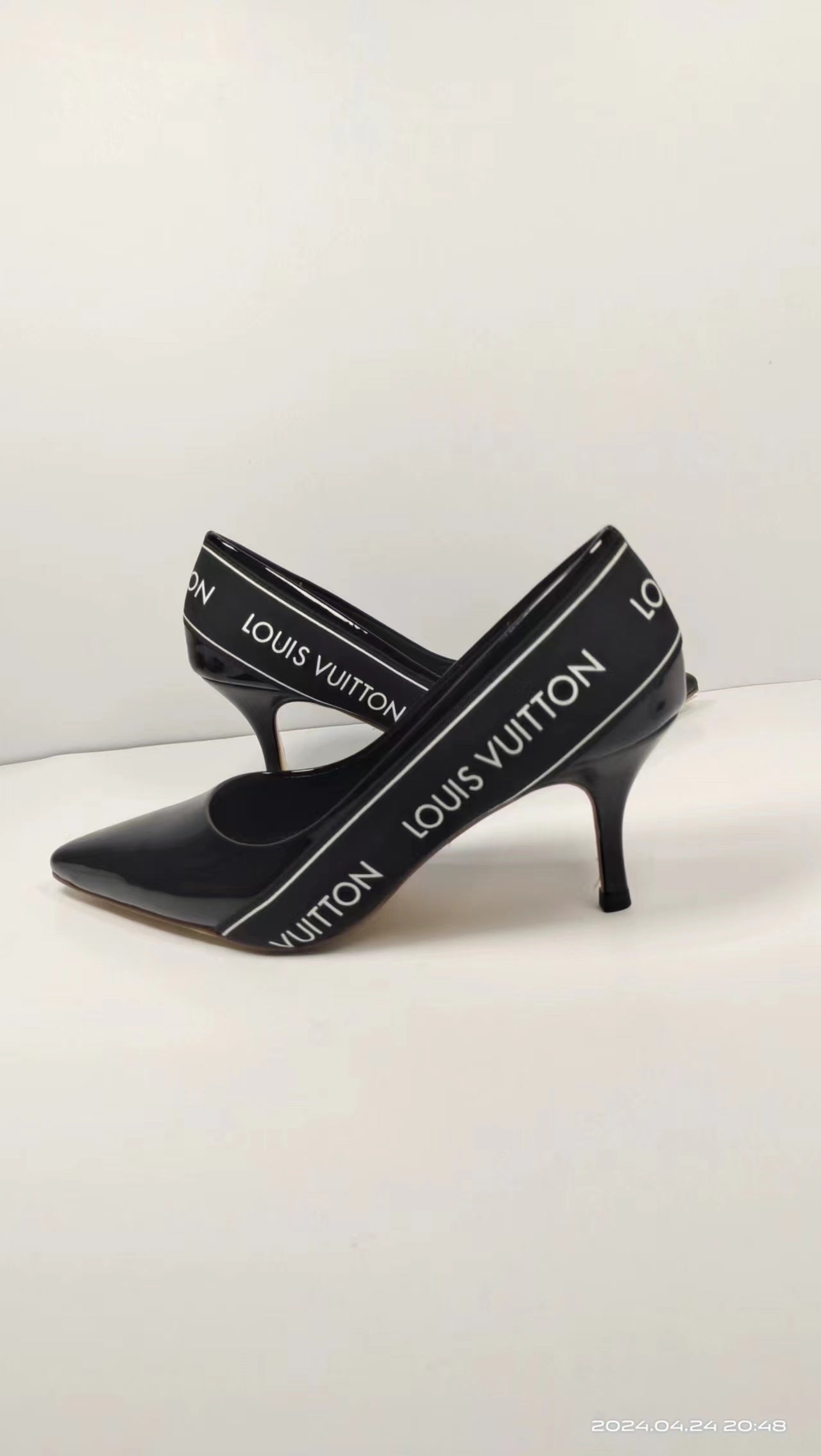 245RE29ZDE Stylish leather  High heels