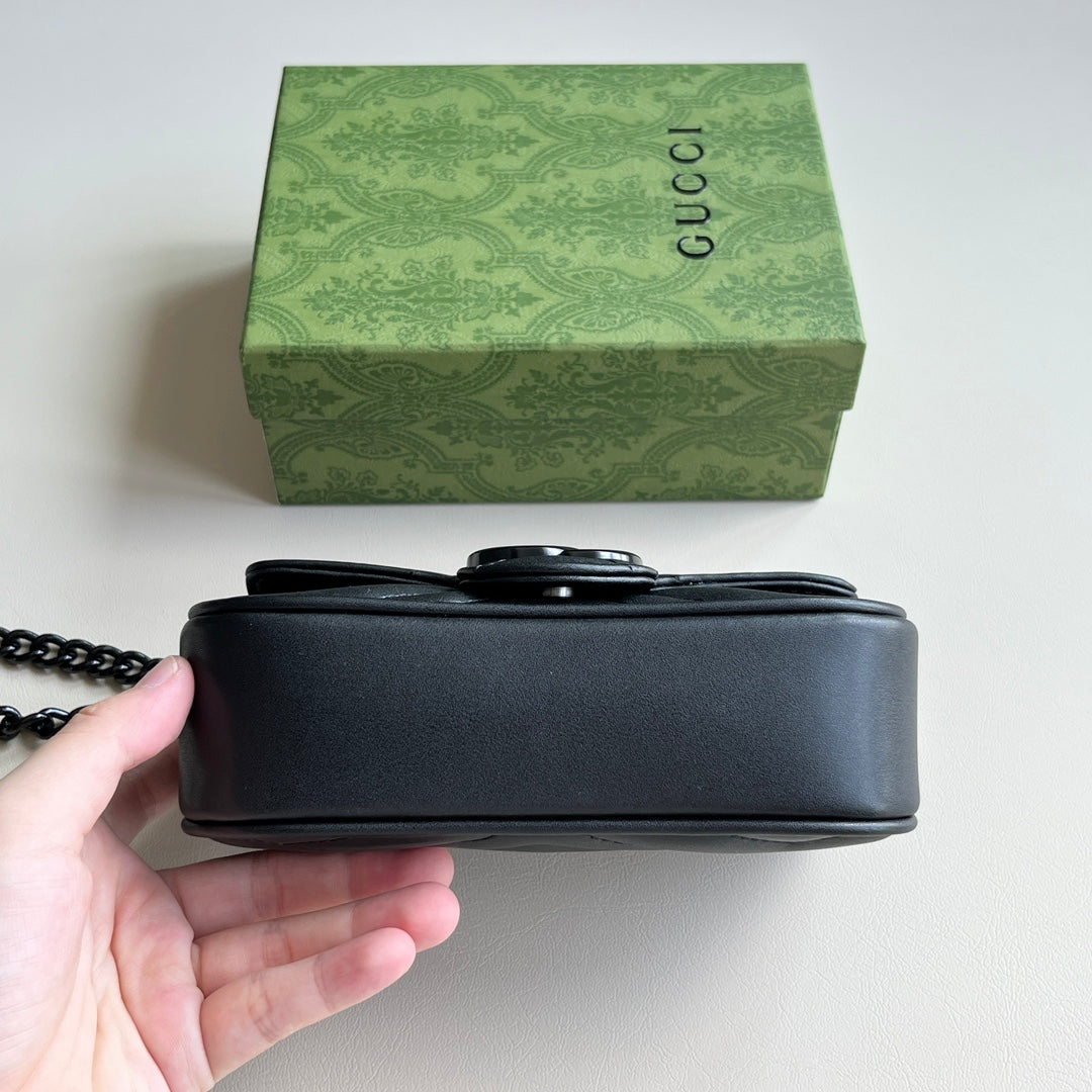 1XB53BDE Stylish leather bag