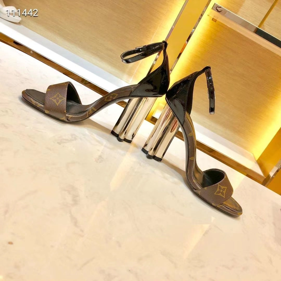 245RE30ZDE Stylish leather High heels