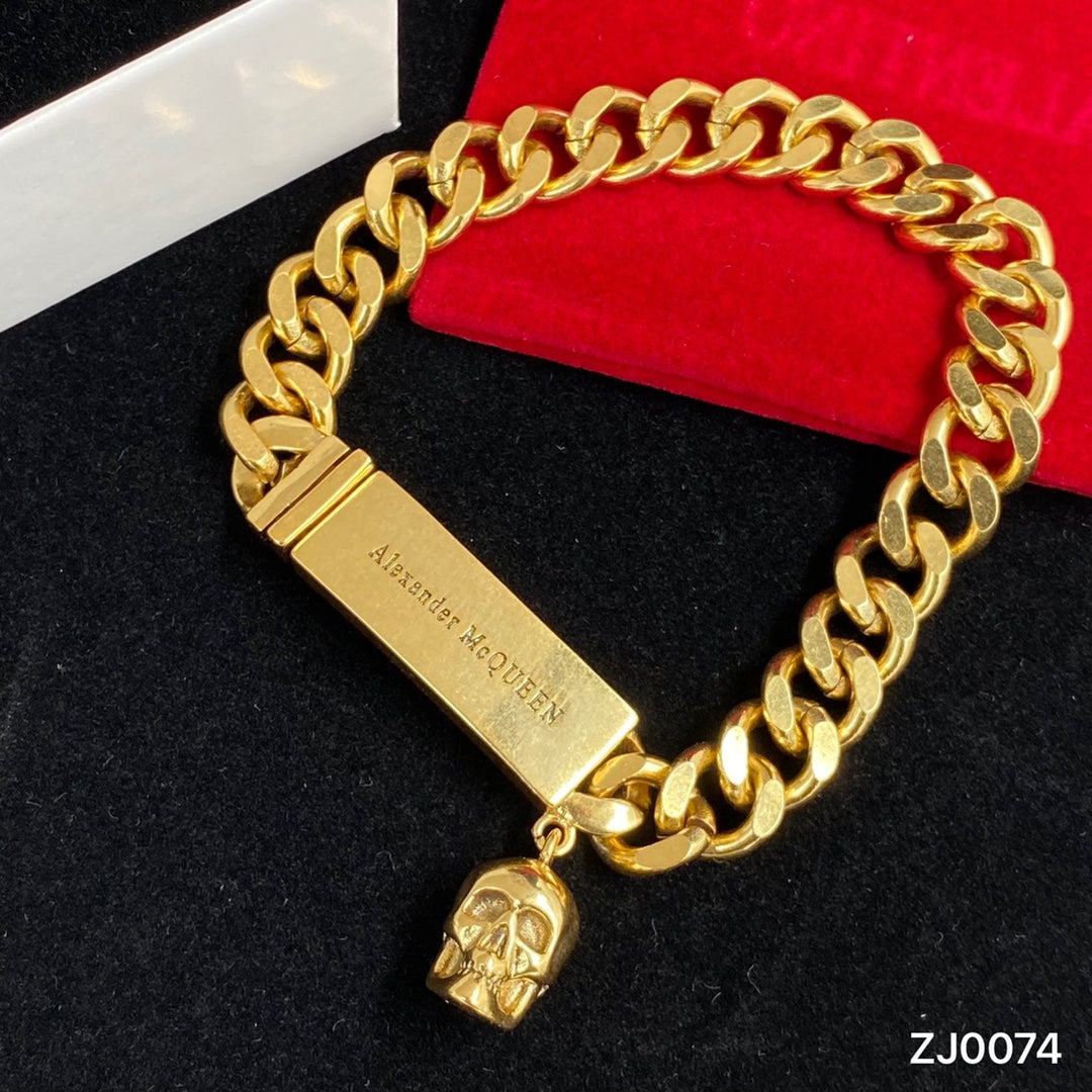 14MQ570KDE Stylish Bracelets