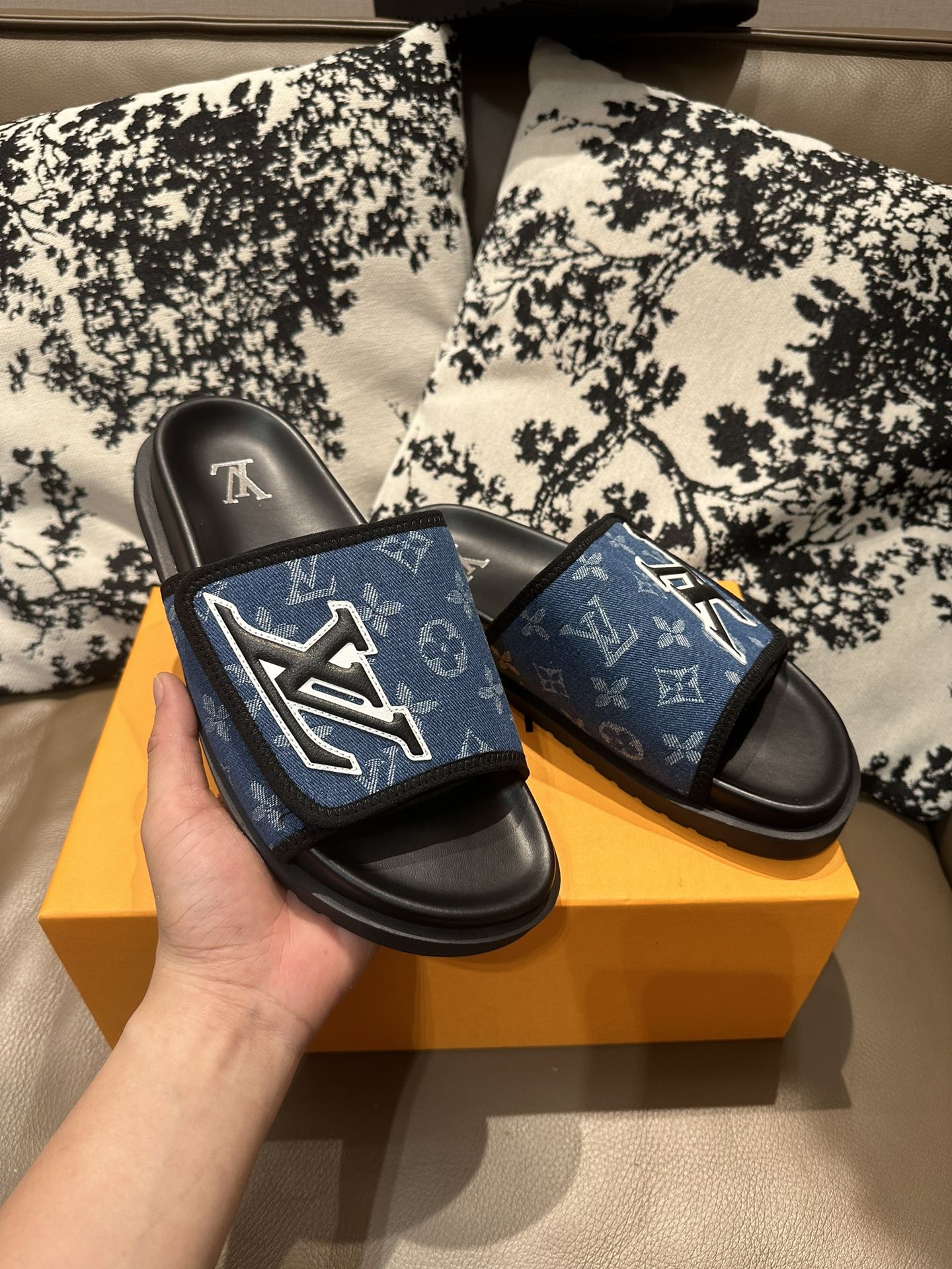 285ZE28ZDE Stylish leather Shoes
