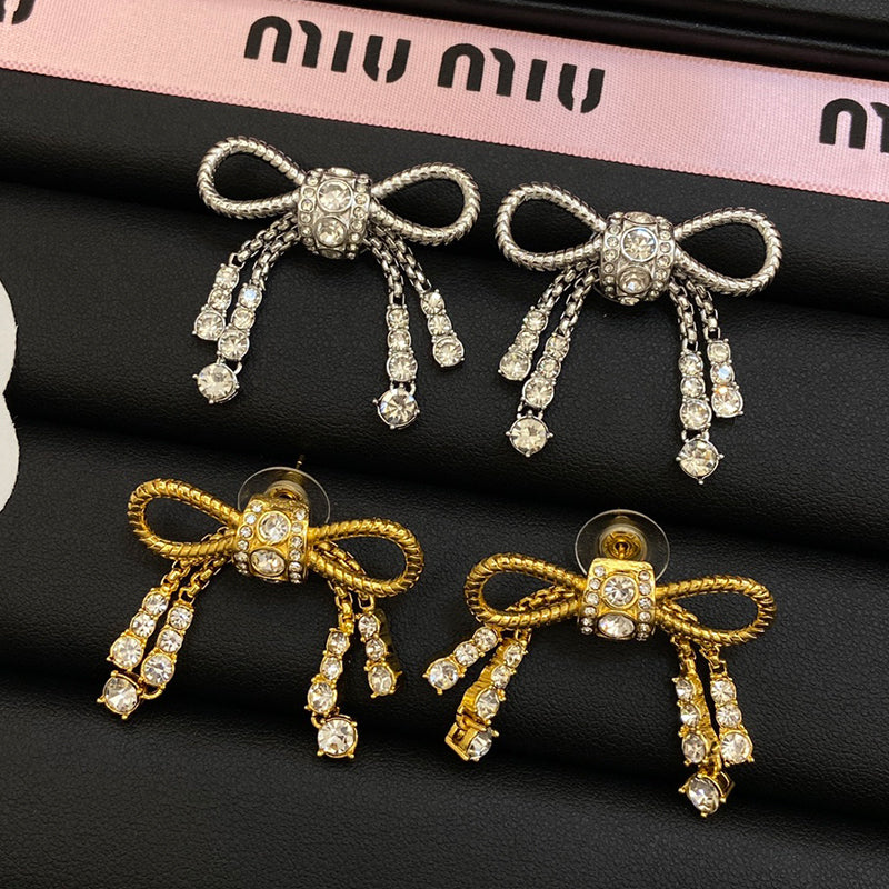 14A950EDE Stylish Earrings
