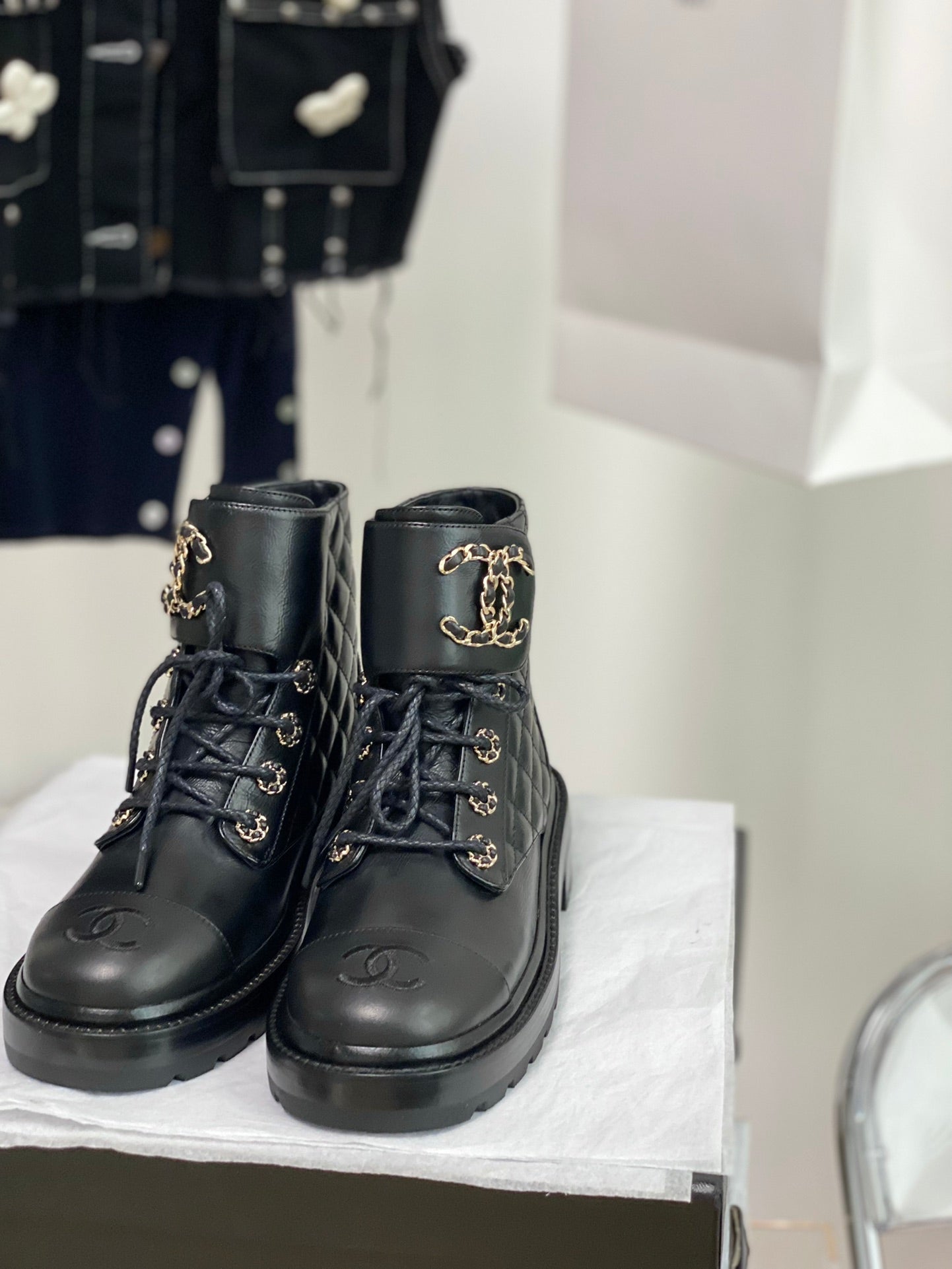 1JC10ZDE Stylish boots