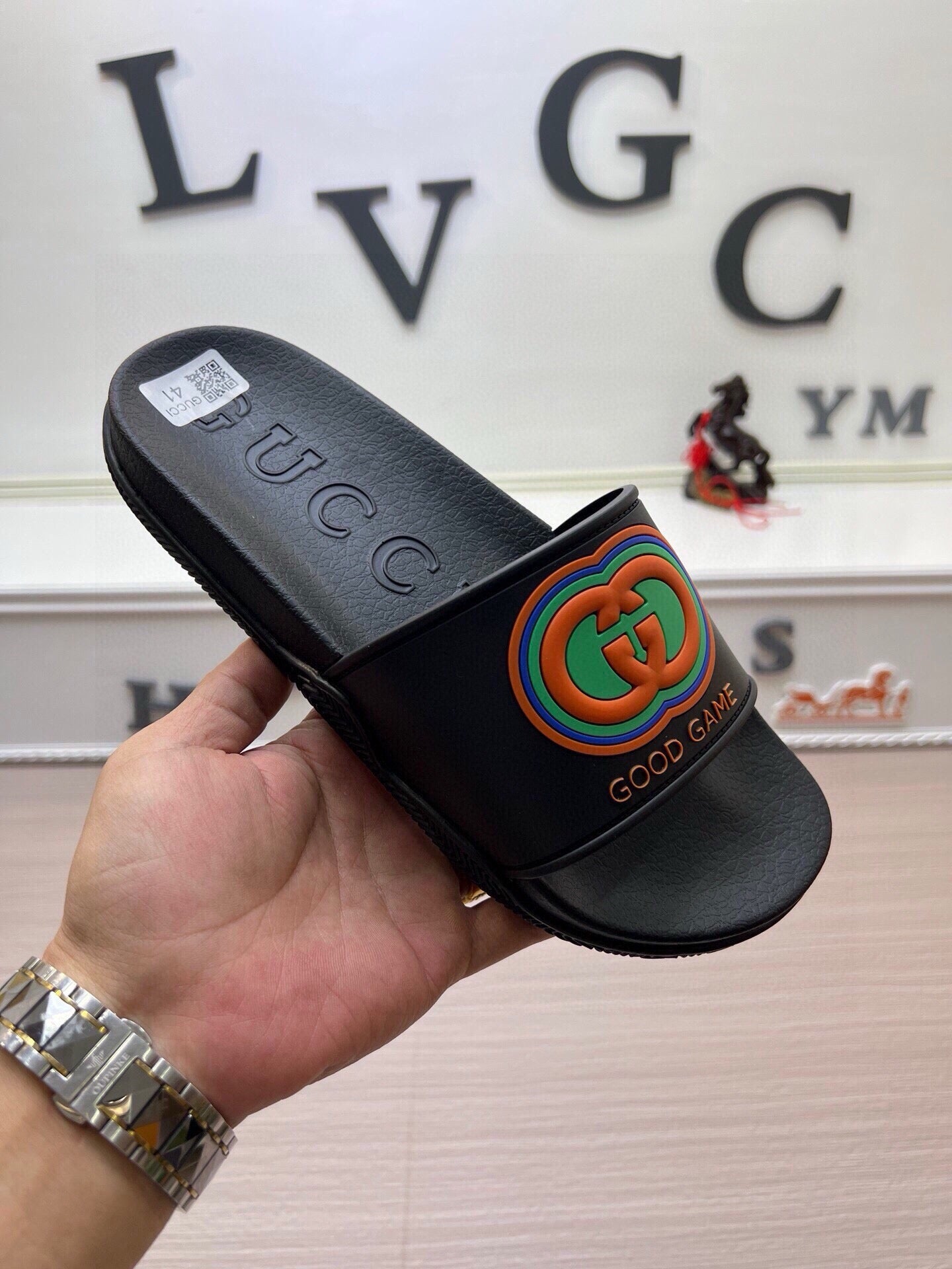 54B113ZDE Stylish slippers