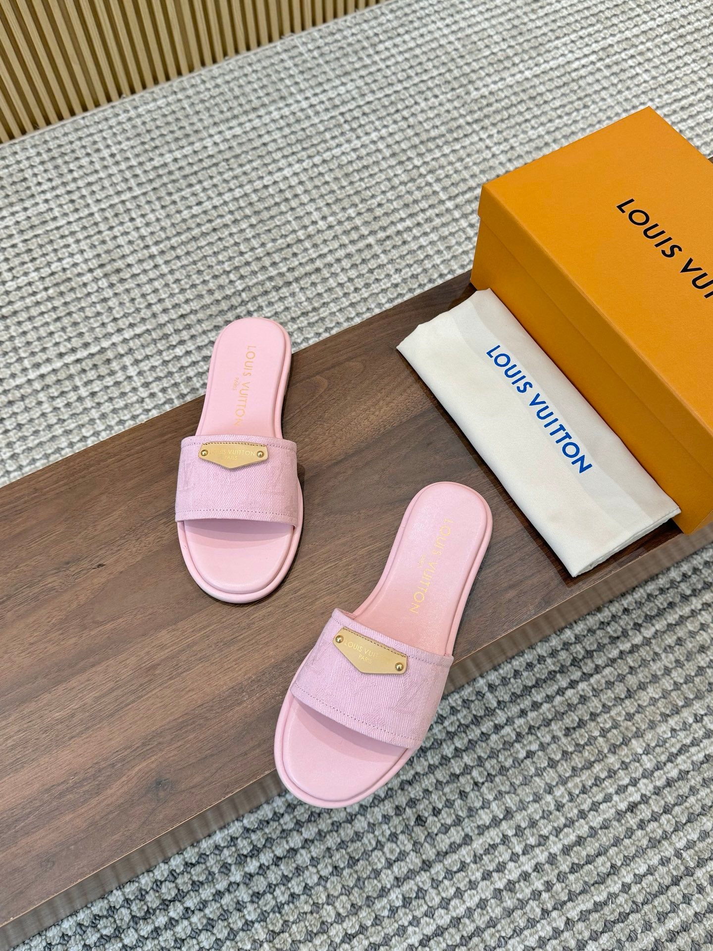 245RE3ZDE Stylish leather shoes 
