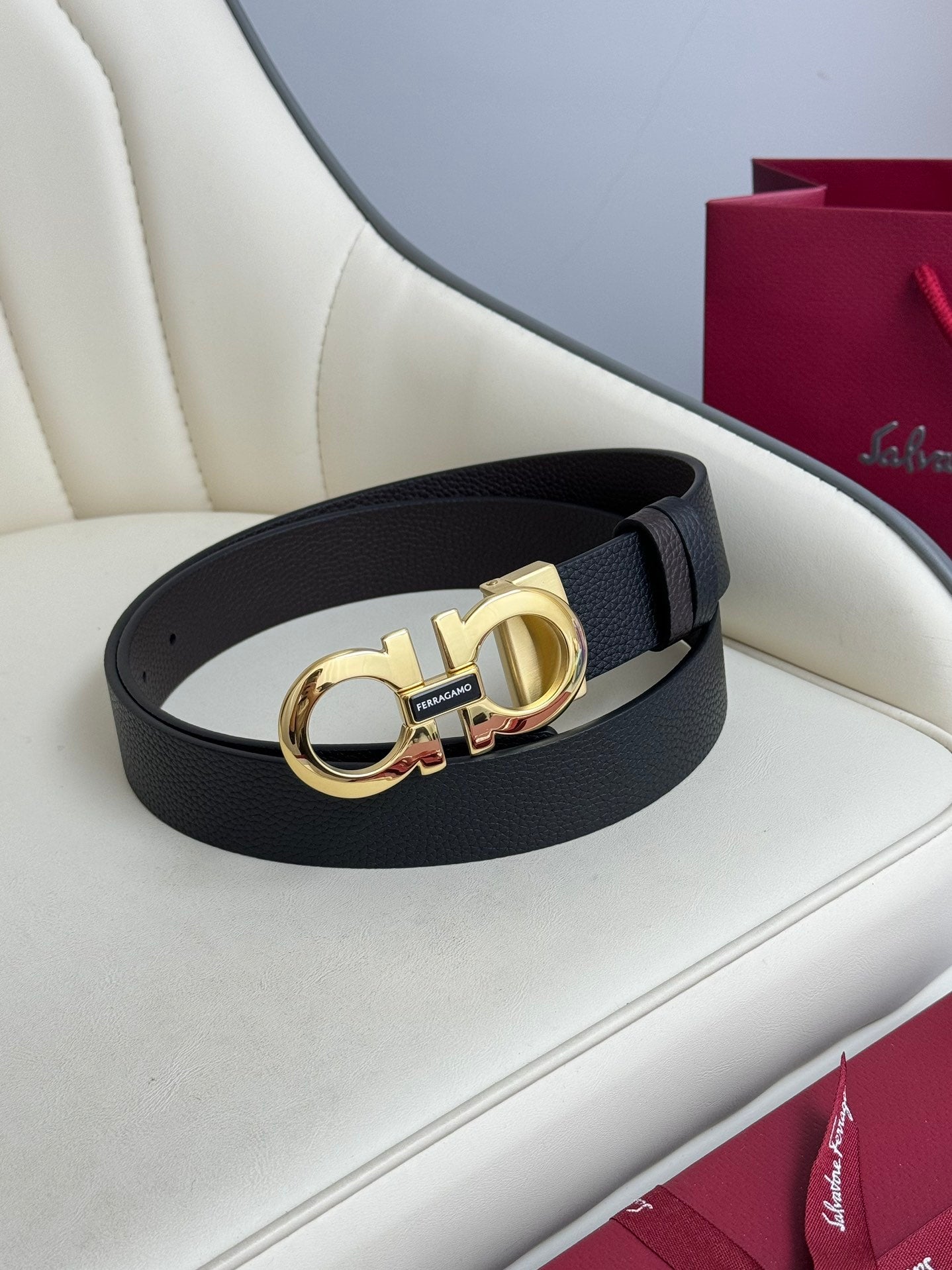 1WA168PDE Stylish  High quality belt With full package