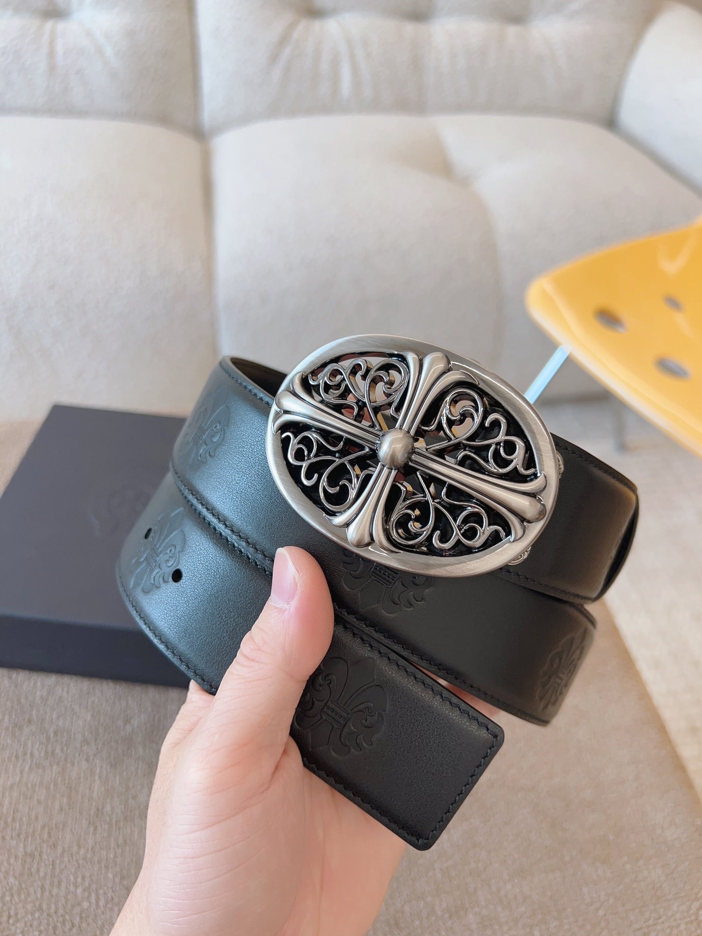 255RA16PDE Stylish High quality belt With full package