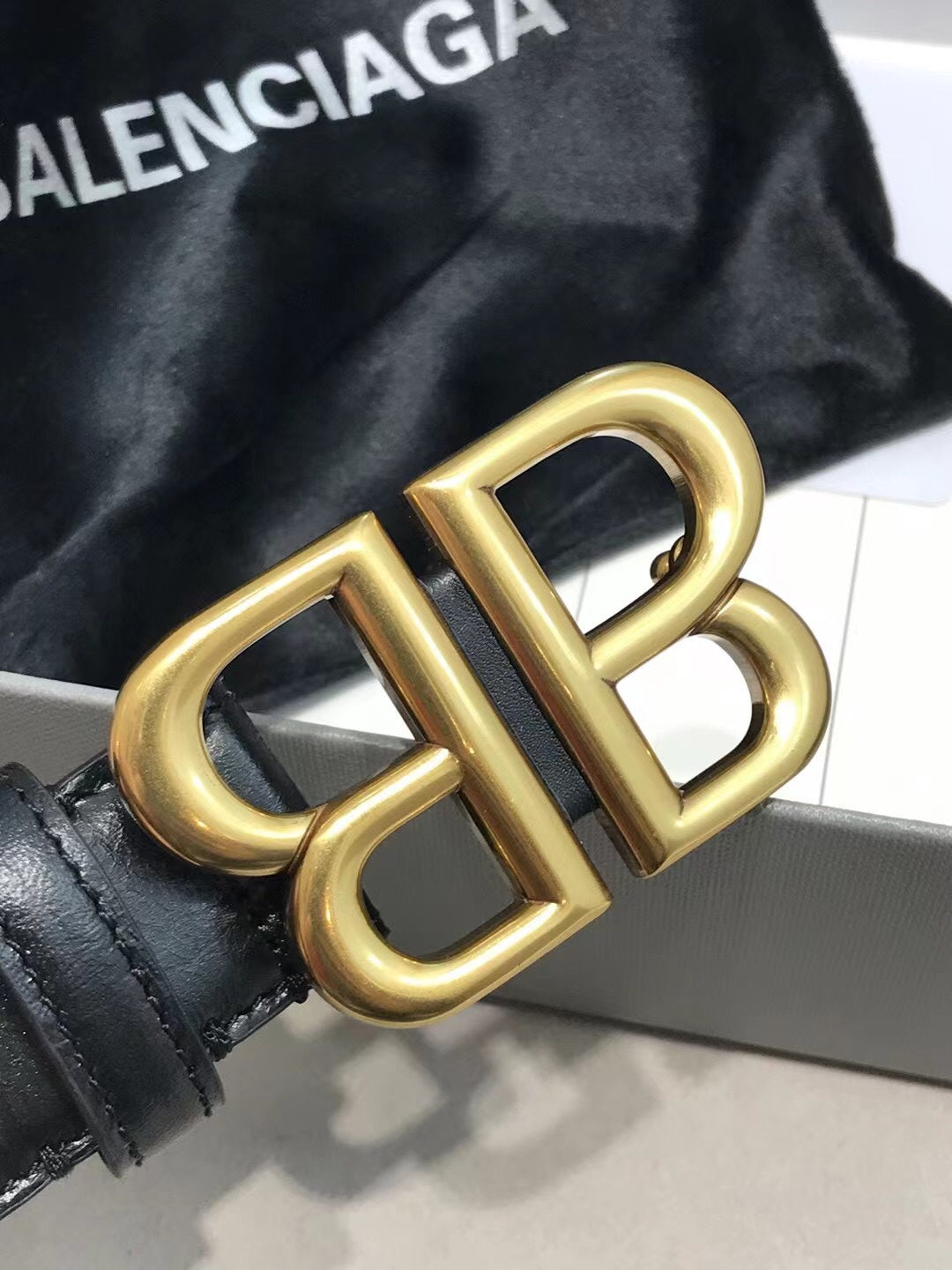 255RJ5PDE Stylish  High quality belt With full package