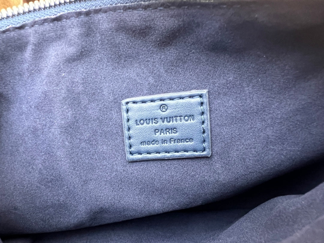 1XE180EDE Stylish leather bag 