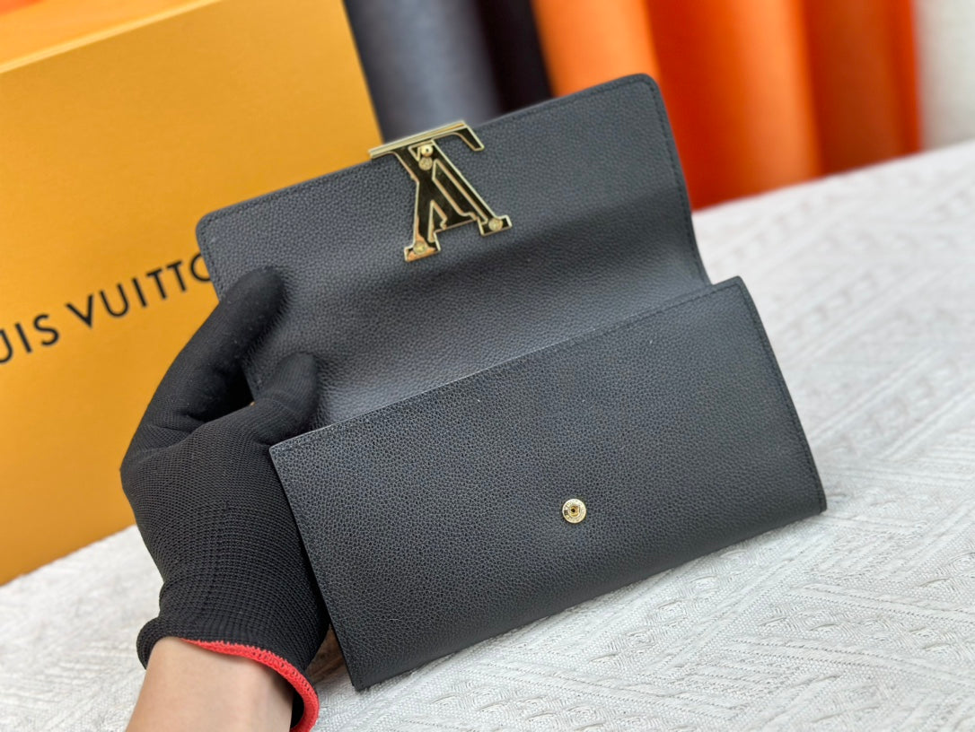 1XE74BDE Stylish leather wallets with package