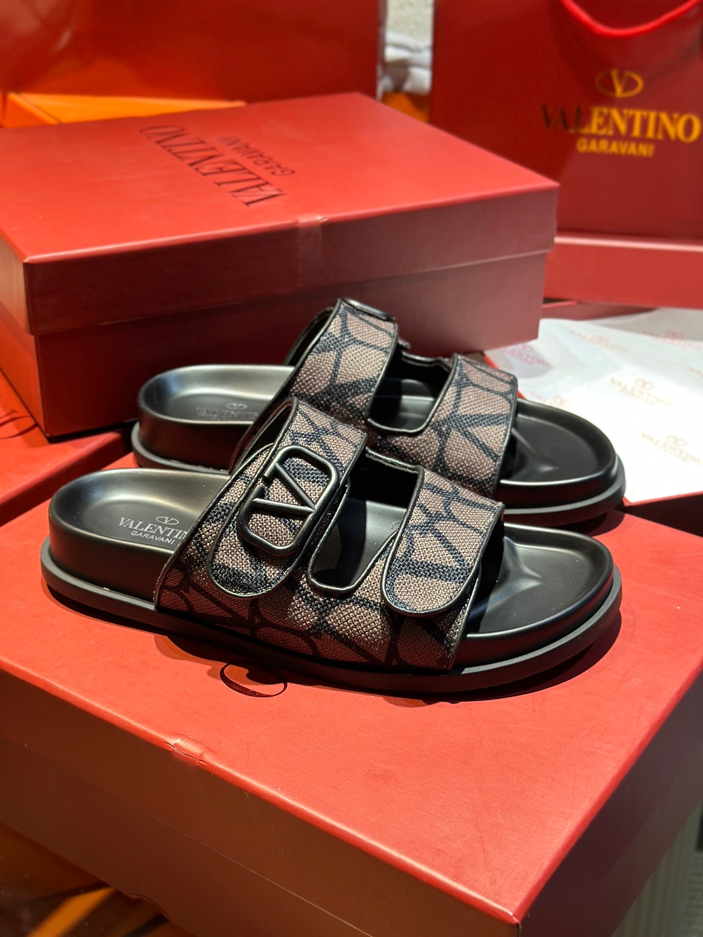 14VL210ZDE Stylish Slippers