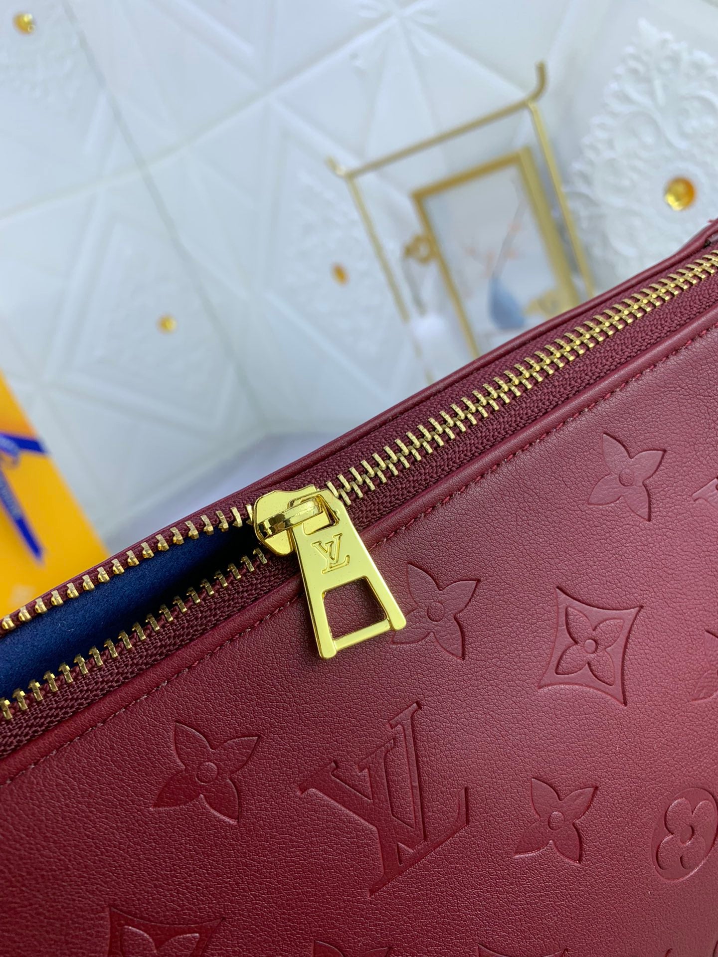 2XE40BDE Stylish leather bag 