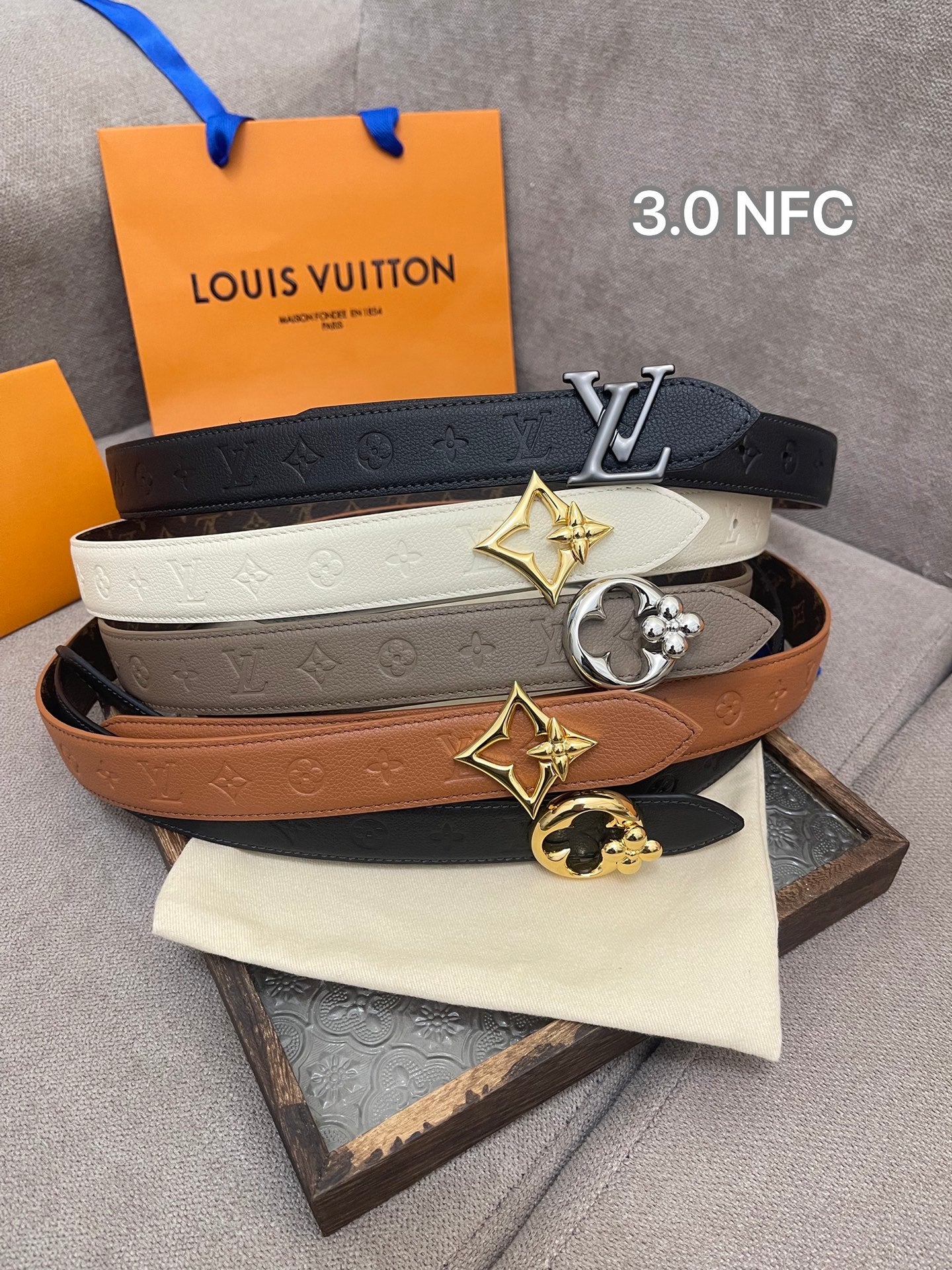 255RE10PDE Stylish  High quality belt With full package
