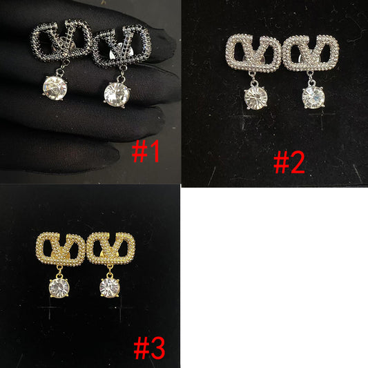 14VL700EDE Stylish  Earrings