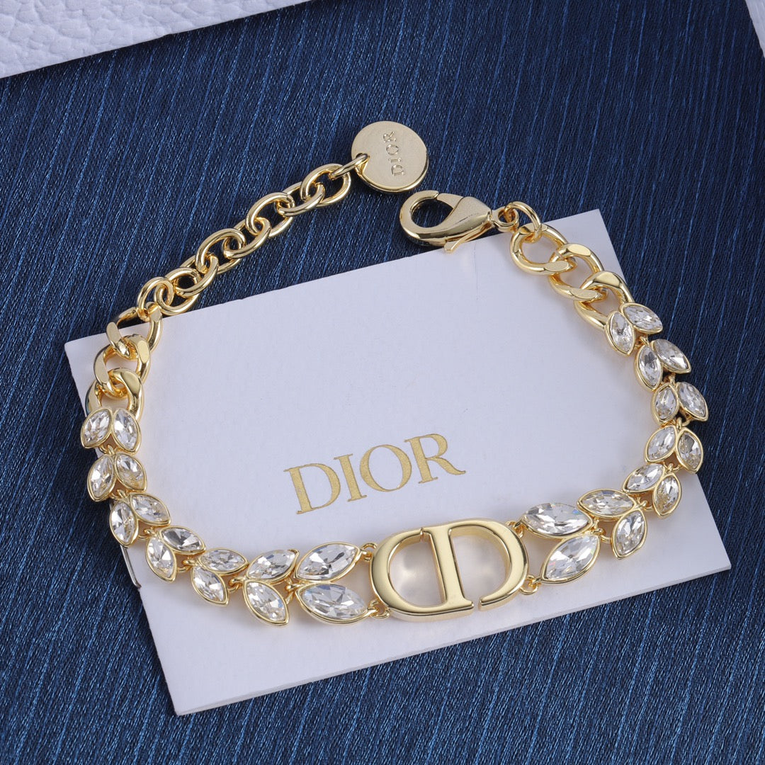 175RD14XDE Stylish  Necklaces . Bracelets