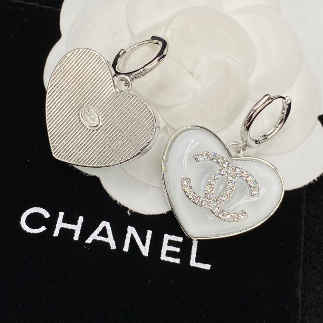 14C243EDE Stylish Earrings