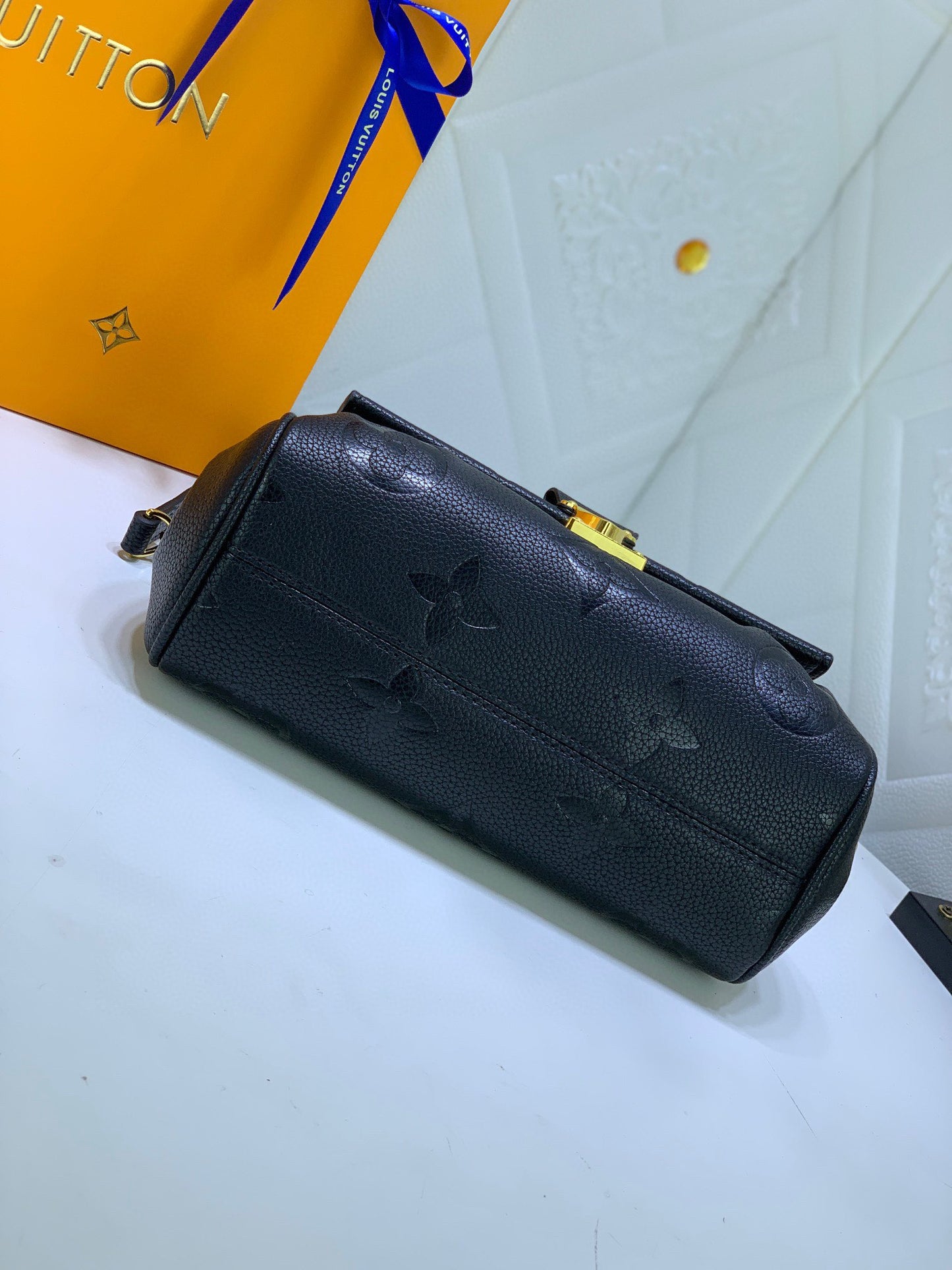 2XR363BDE Stylish leather bag 