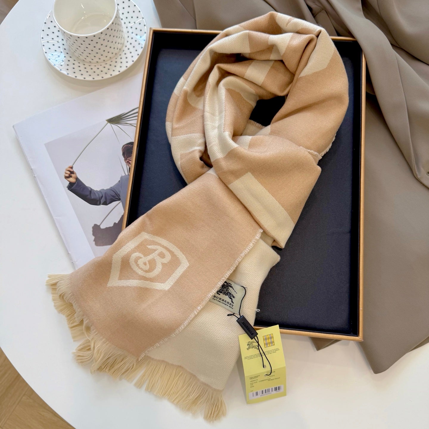185RA69WDE Stylish Winter Scarves