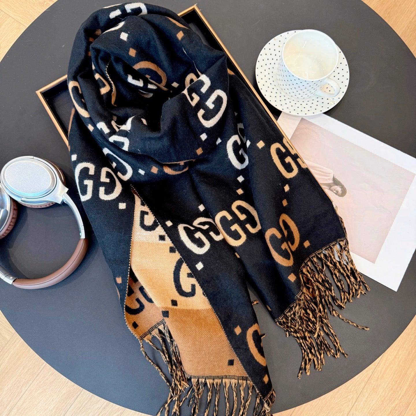 185ZB16WDE Stylish Winter Scarves
