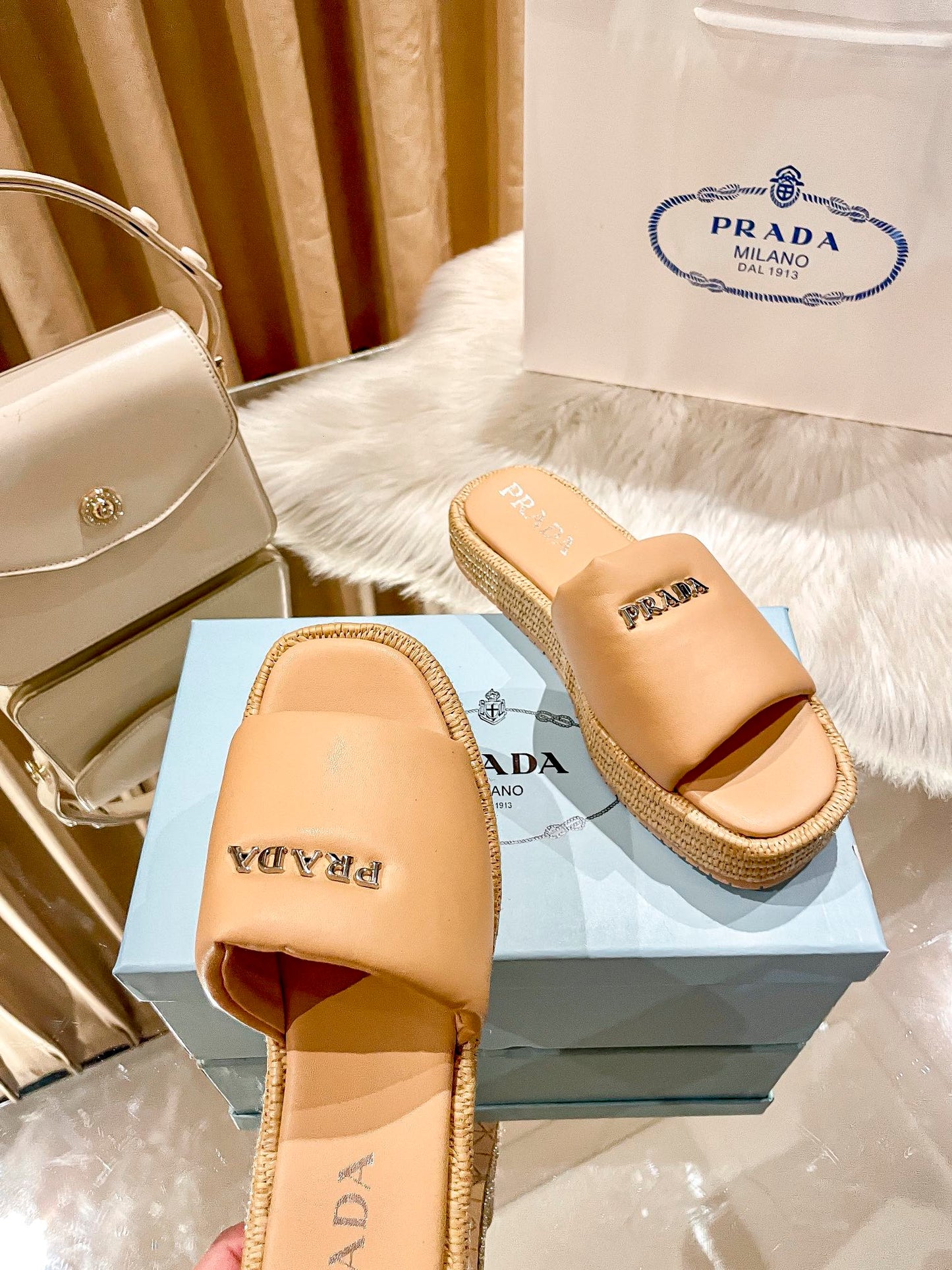 14PD176ZDE Stylish Slippers