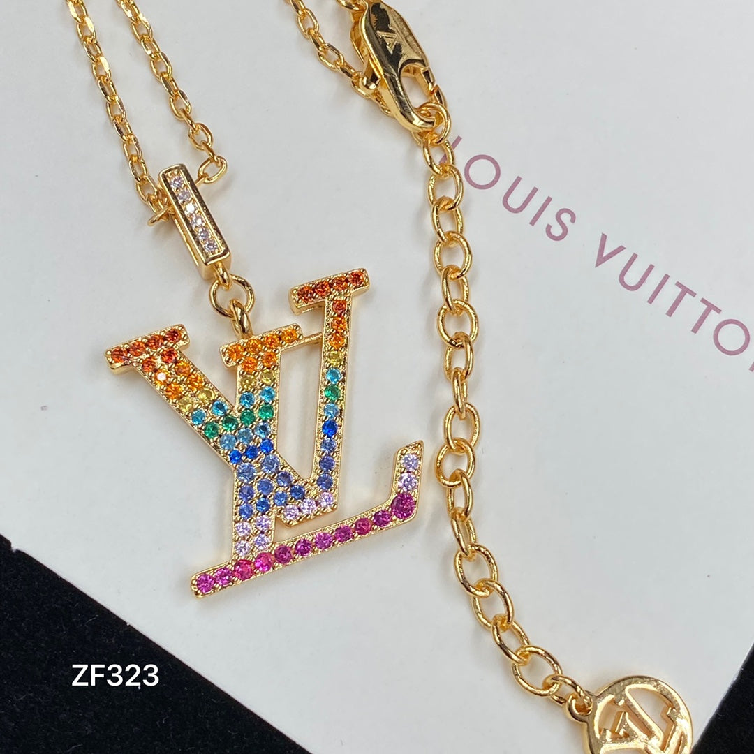 1E202EDE Stylish Necklaces