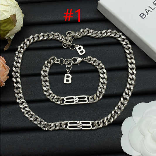 14J133XDE Stylish Necklaces  Bracelets