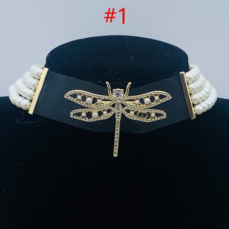 84D95XDE Stylish Necklaces