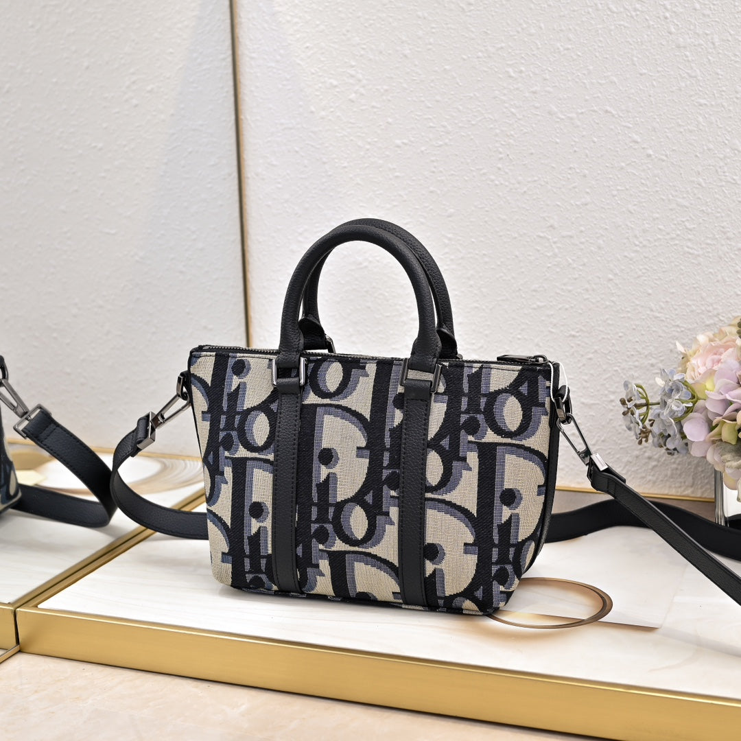 1XD65BDE Stylish bag