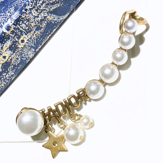 14D17EDE Stylish Earrings