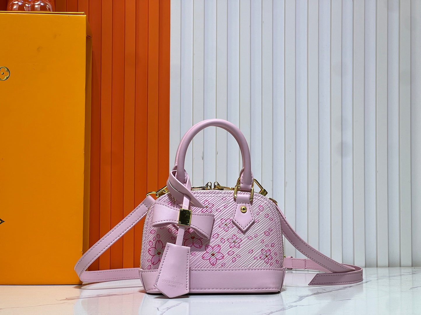 155NE1BDE Stylish leather bag