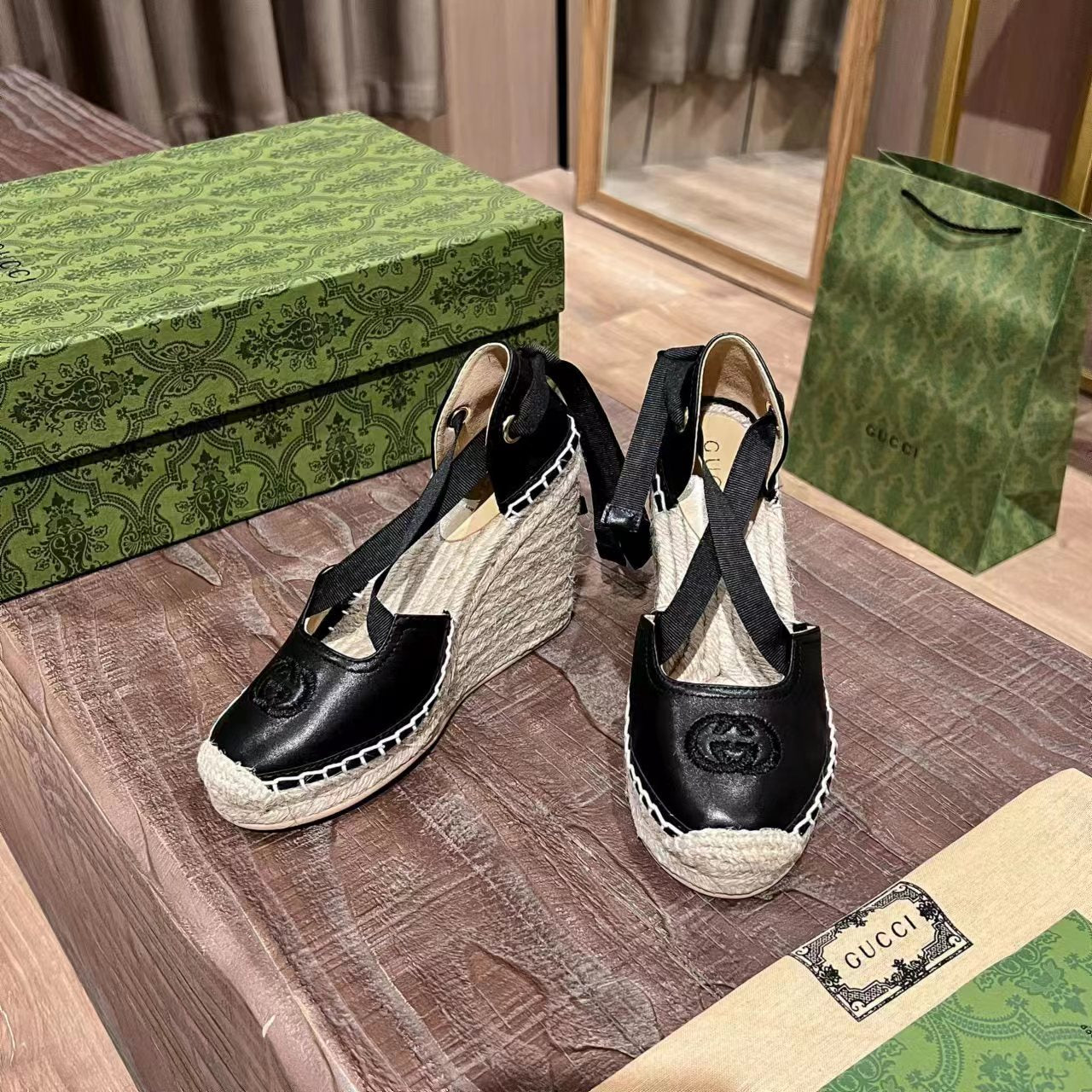 2YB39ZDE Stylish leather High heels