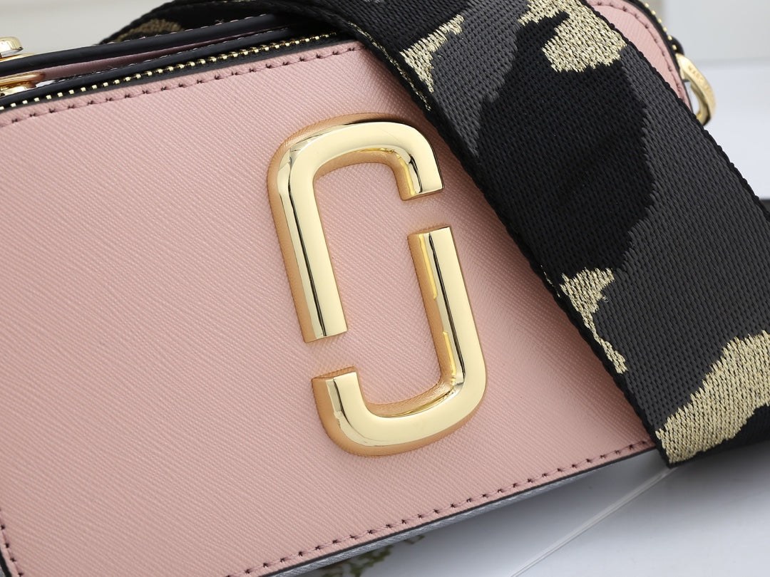 1XA31BDE Stylish leather bag 