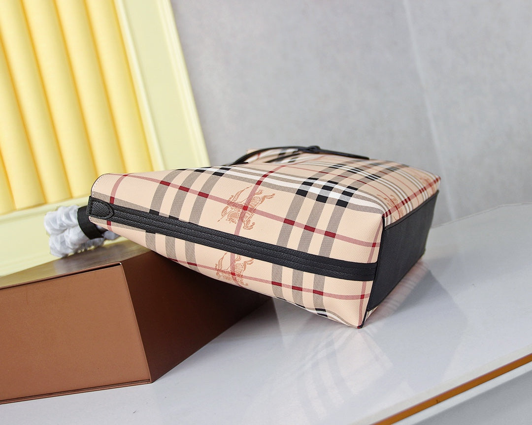 2XR267BDE Stylish leather bag 